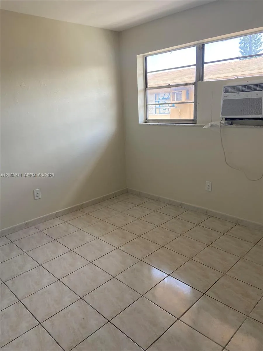 1836 NW 22nd Ct #6 Miami, FL 33125