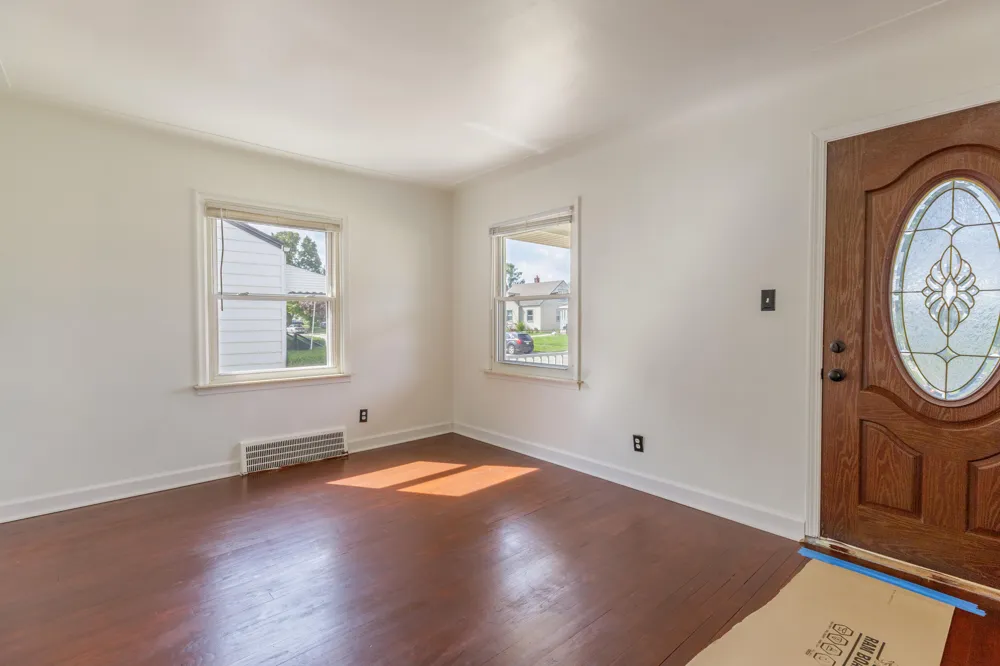4127 Winifred Street Wayne, MI 48184