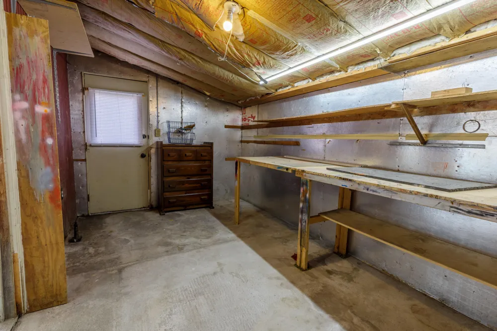 4127 Winifred Street Wayne, MI 48184