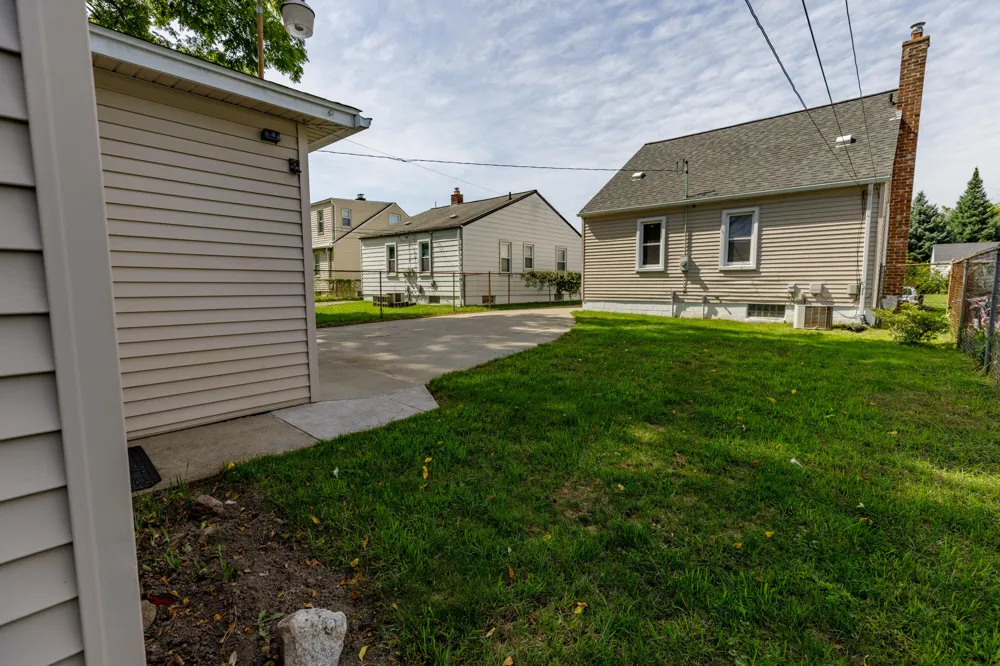 4127 Winifred Street Wayne, MI 48184