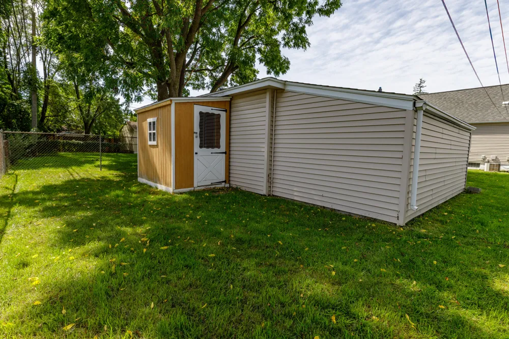 4127 Winifred Street Wayne, MI 48184