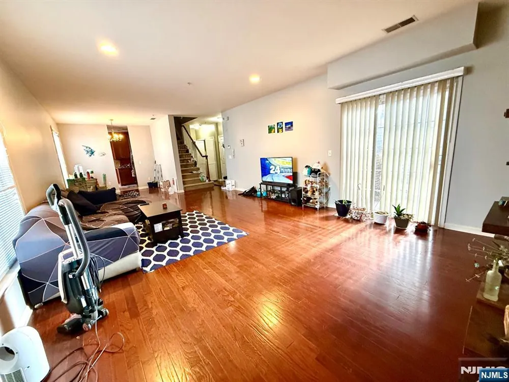 201 DEY Street 126 Harrison, NJ 07029