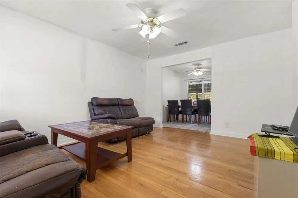 4805 Ira Street Haltom City, TX 76117