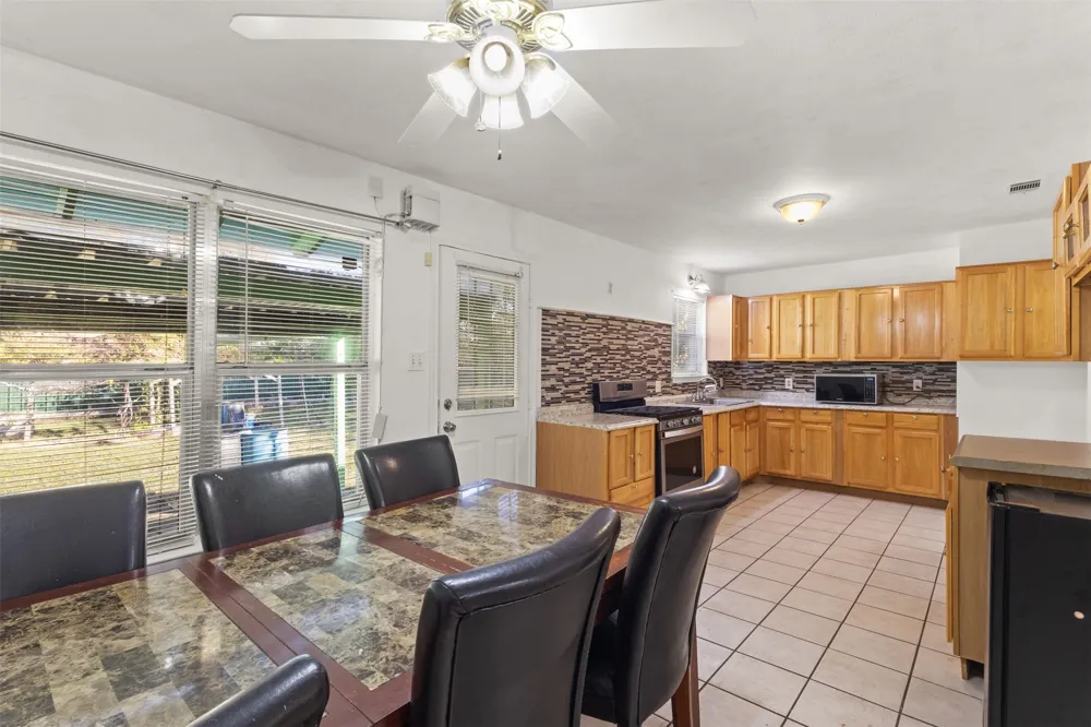 4805 Ira Street Haltom City, TX 76117