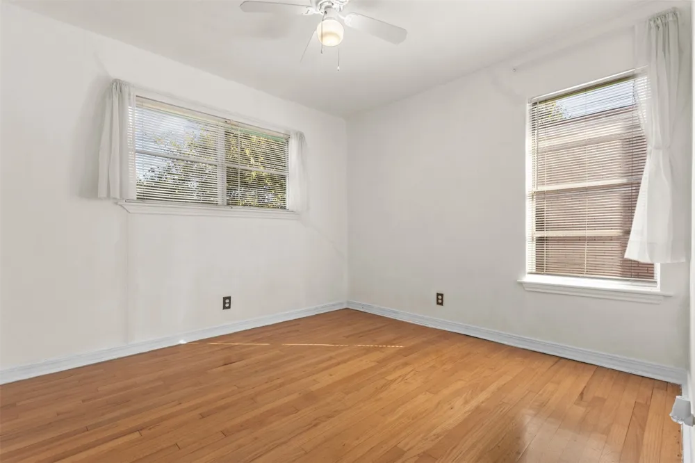4805 Ira Street Haltom City, TX 76117