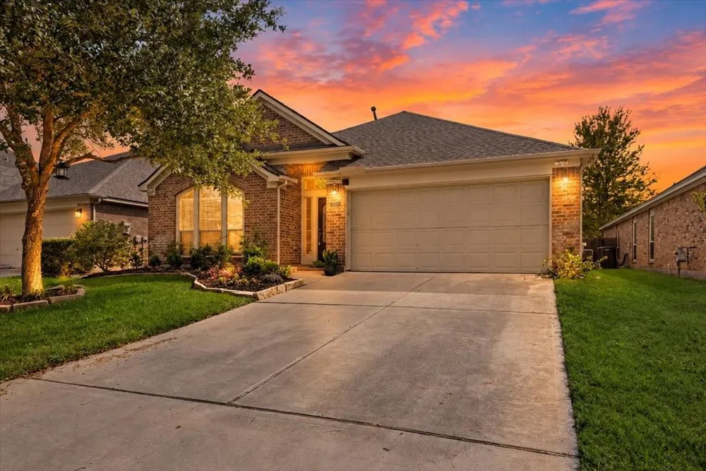 26886 Treasures Ridge Drive Kingwood, TX 77339