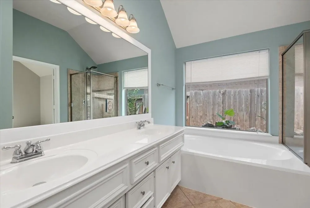 26886 Treasures Ridge Drive Kingwood, TX 77339