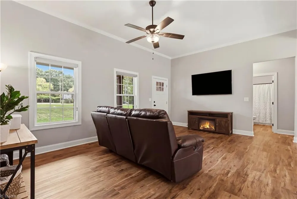 9630 Creek Farm Road Tobaccoville, NC 27050