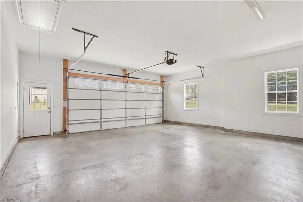 9630 Creek Farm Road Tobaccoville, NC 27050