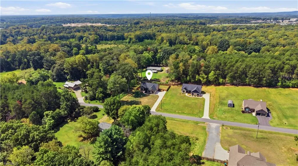 9630 Creek Farm Road Tobaccoville, NC 27050