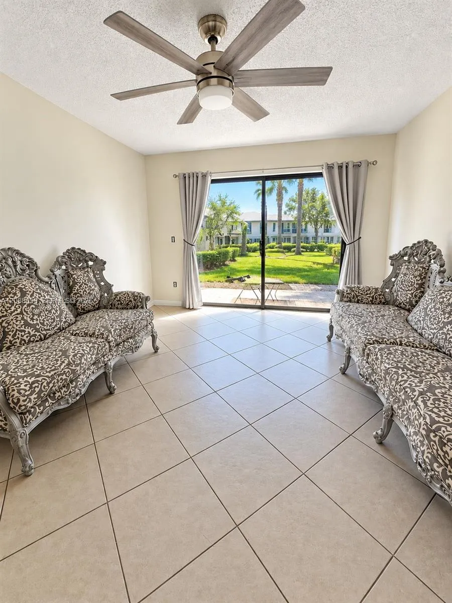 666 Lake Villas Dr #0 Other City - In The State Of Florida, FL 32701