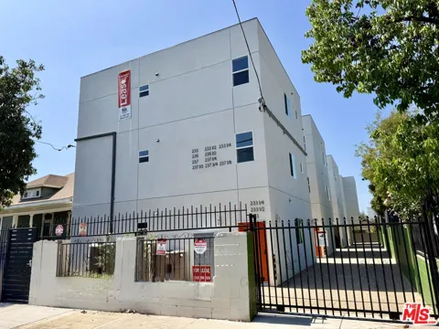 233 Chicago Street