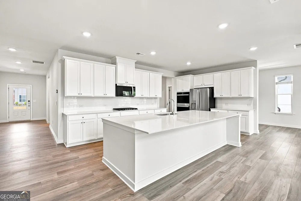 6715 Settingdown Creek DR Dawsonville, GA 30534