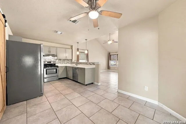 2058 BLUERIDGE DR Canyon Lake, TX 78133