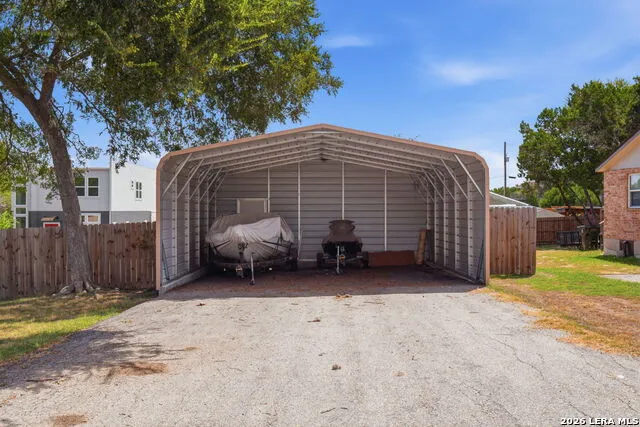 2058 BLUERIDGE DR Canyon Lake, TX 78133