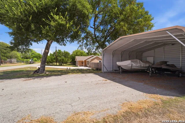 2058 BLUERIDGE DR Canyon Lake, TX 78133