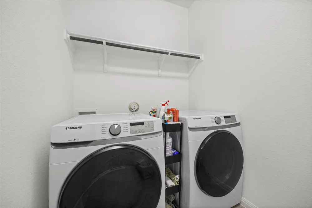 3815 Park Point Path Round Rock, TX 78681