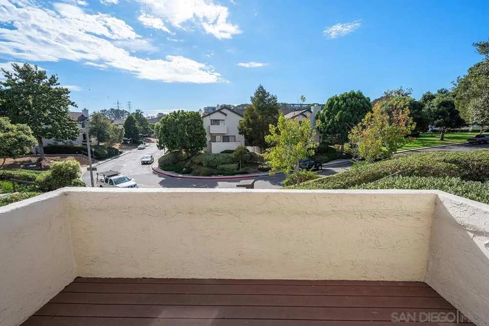 6645 Canyon Rim Row #200 San Diego, CA 92111