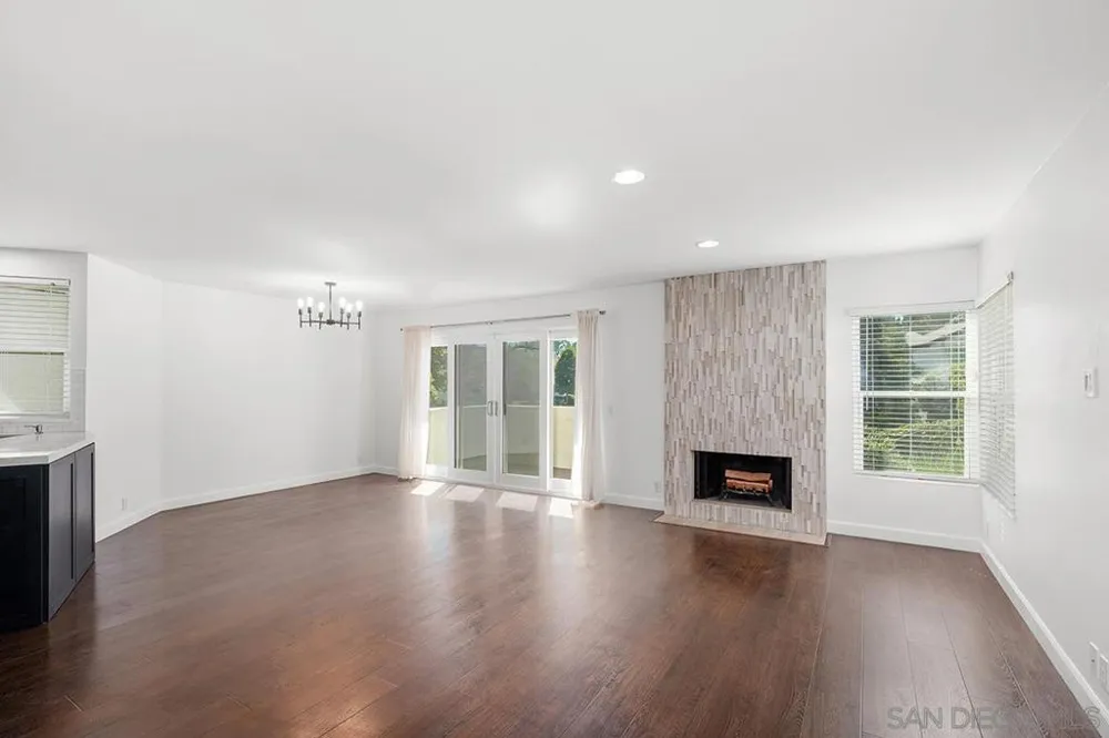 6645 Canyon Rim Row #200 San Diego, CA 92111