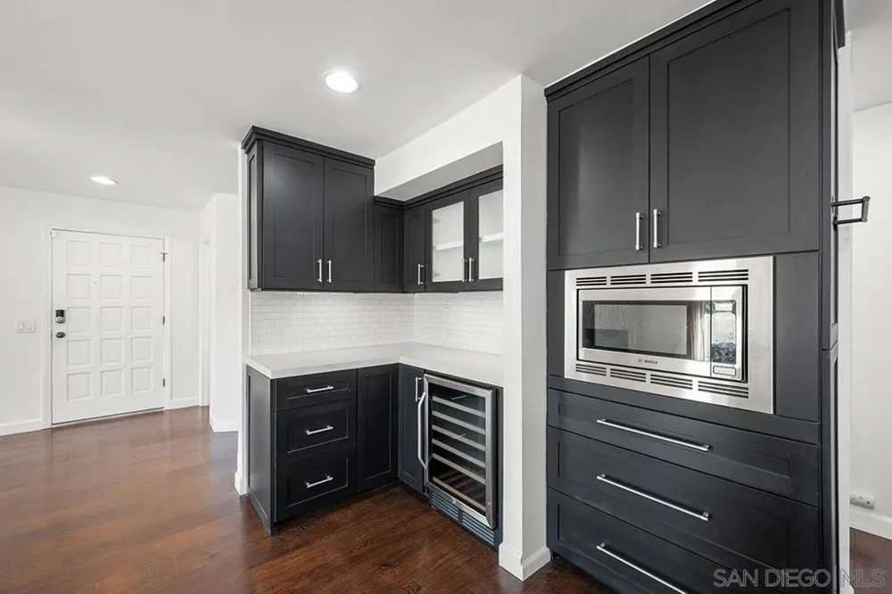 6645 Canyon Rim Row #200 San Diego, CA 92111