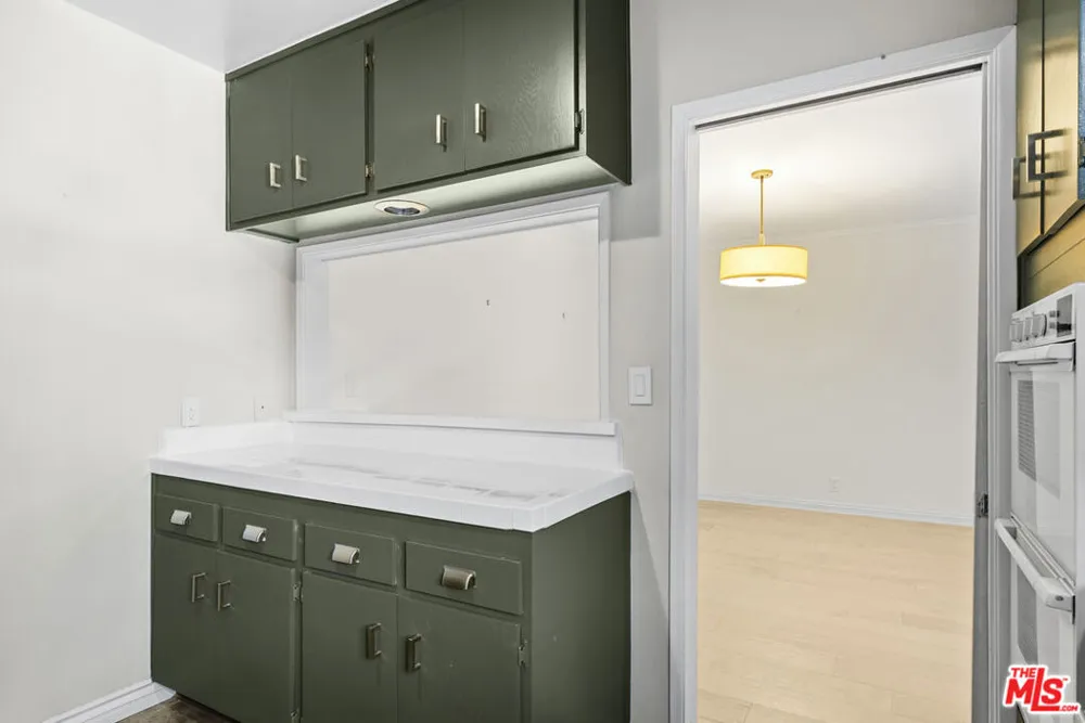 7309 Franklin Avenue #306 Los Angeles, CA 90046