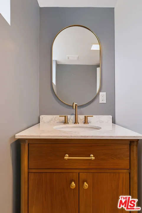7309 Franklin Avenue #306 Los Angeles, CA 90046
