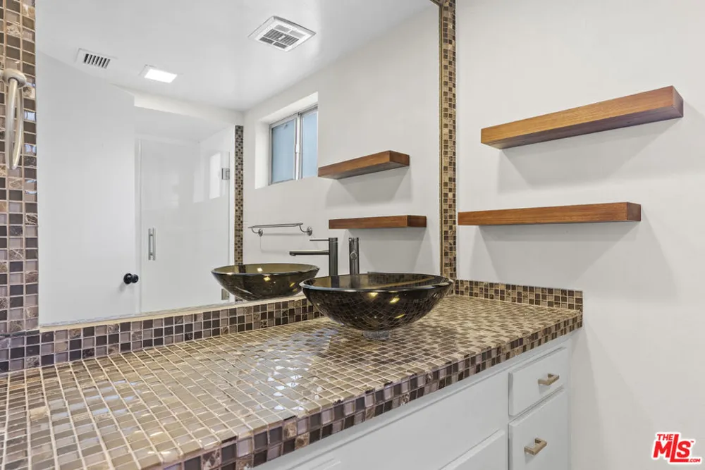 7309 Franklin Avenue #306 Los Angeles, CA 90046