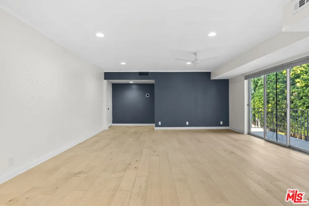 7309 Franklin Avenue #306 Los Angeles, CA 90046