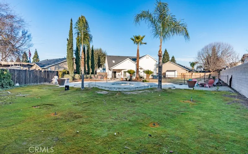 2757 E Jon Fresno, CA 93720