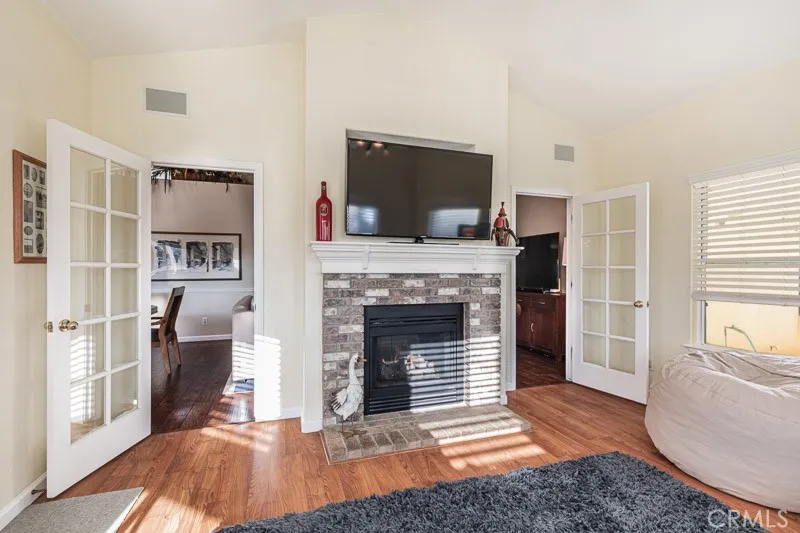 2757 E Jon Fresno, CA 93720