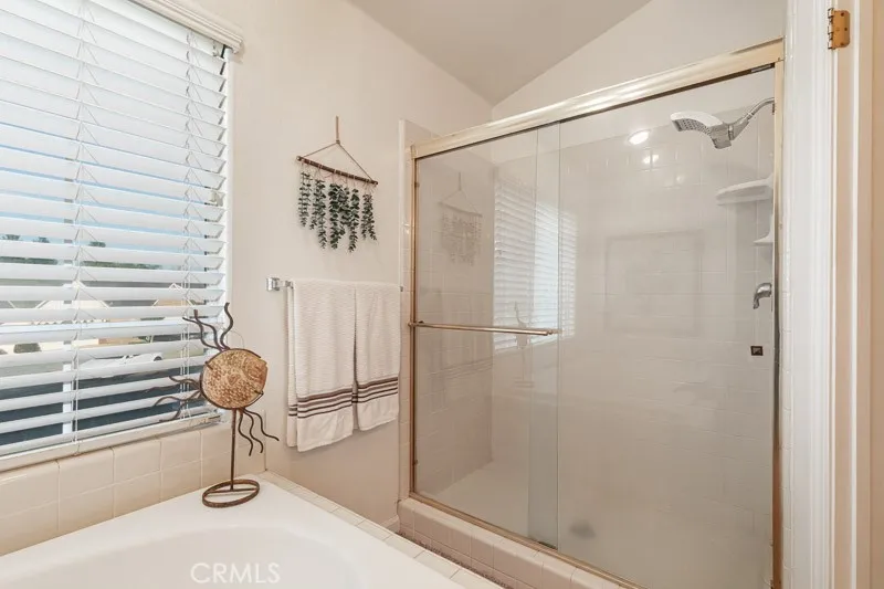 2757 E Jon Fresno, CA 93720