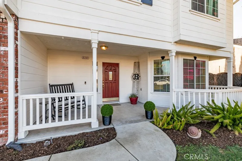 2757 E Jon Fresno, CA 93720