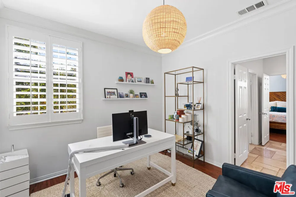 4567 Via Mariano Thousand Oaks, CA 91320
