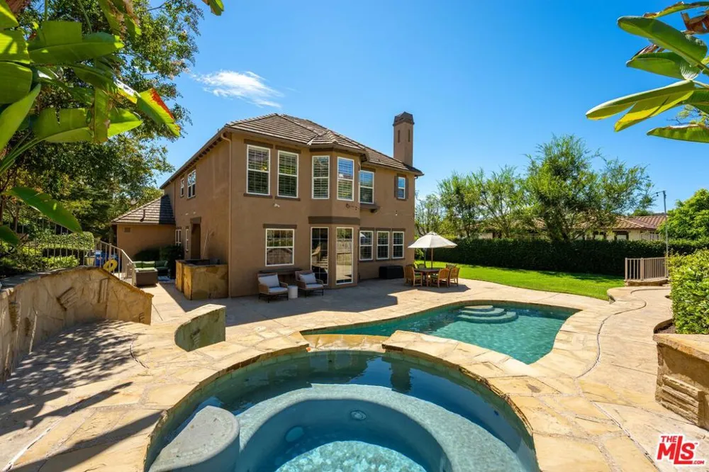 4567 Via Mariano Thousand Oaks, CA 91320