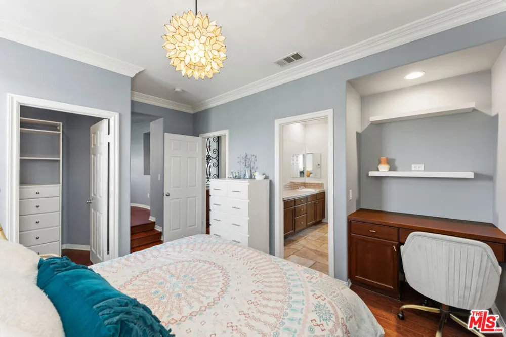 4567 Via Mariano Thousand Oaks, CA 91320