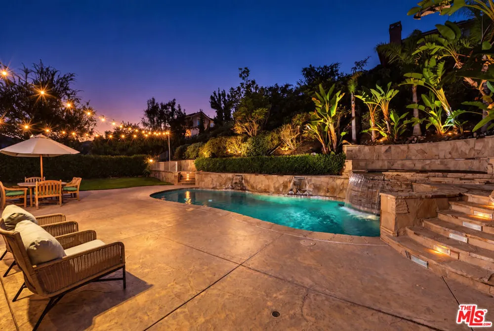 4567 Via Mariano Thousand Oaks, CA 91320