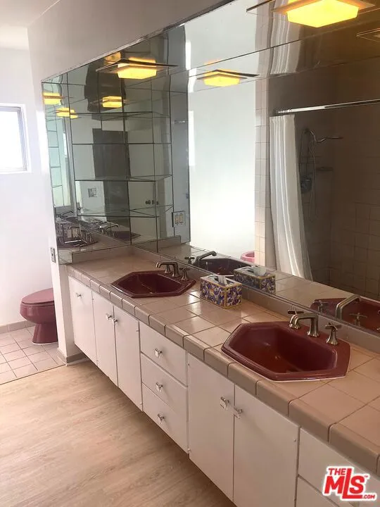 1025 Kings Road #313 West Hollywood, CA 90069