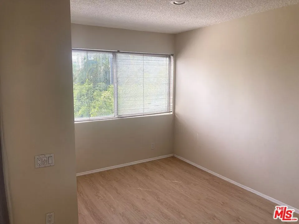 1025 Kings Road #313 West Hollywood, CA 90069