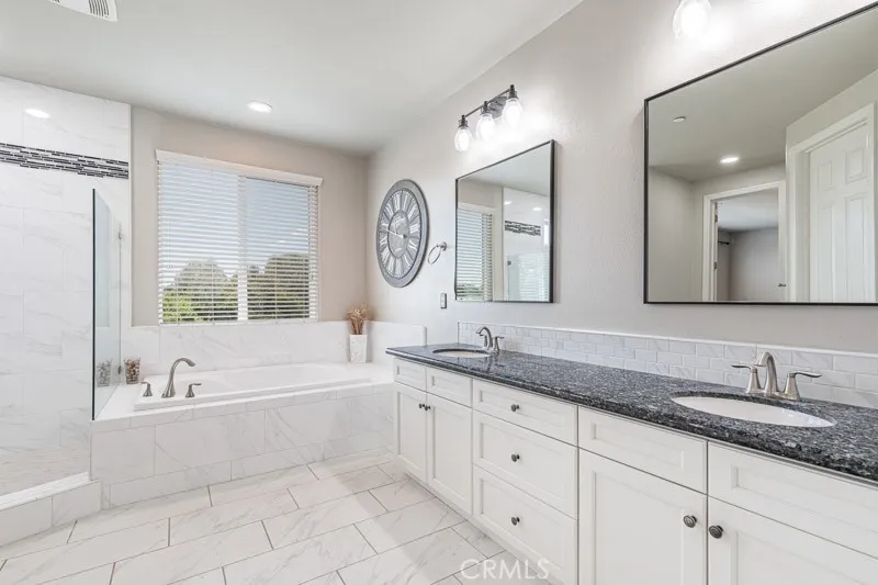 2674 Prescott Clovis, CA 93619
