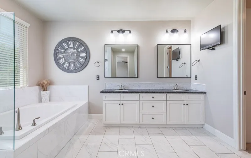 2674 Prescott Clovis, CA 93619