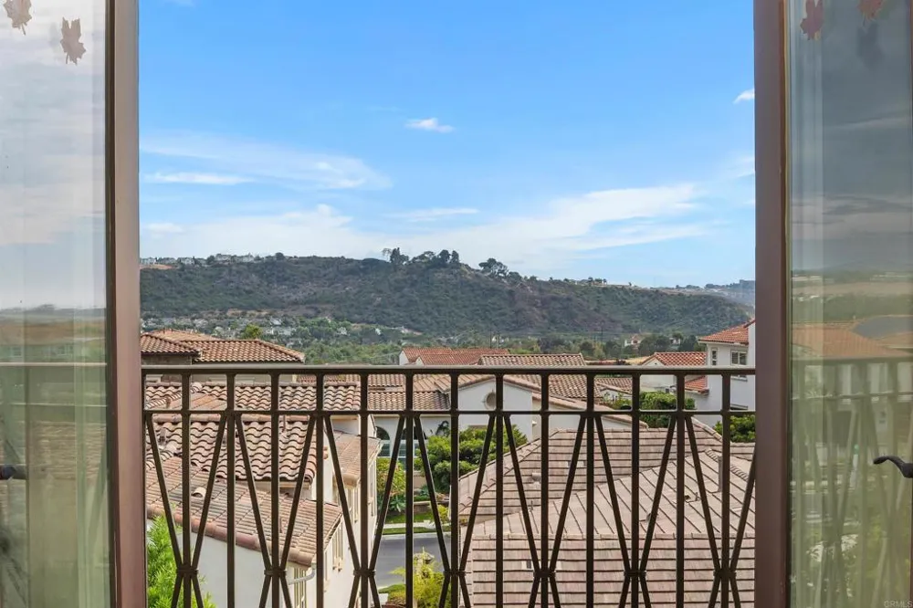 4721 BORDEN COURT Carlsbad, CA 92010
