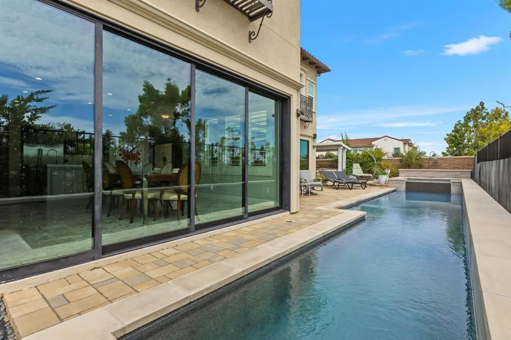 4721 BORDEN COURT Carlsbad, CA 92010