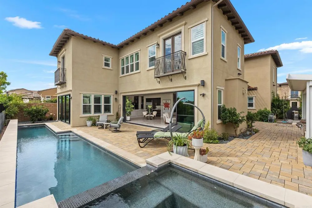 4721 BORDEN COURT Carlsbad, CA 92010
