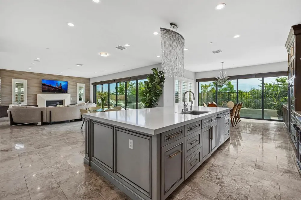 4721 BORDEN COURT Carlsbad, CA 92010
