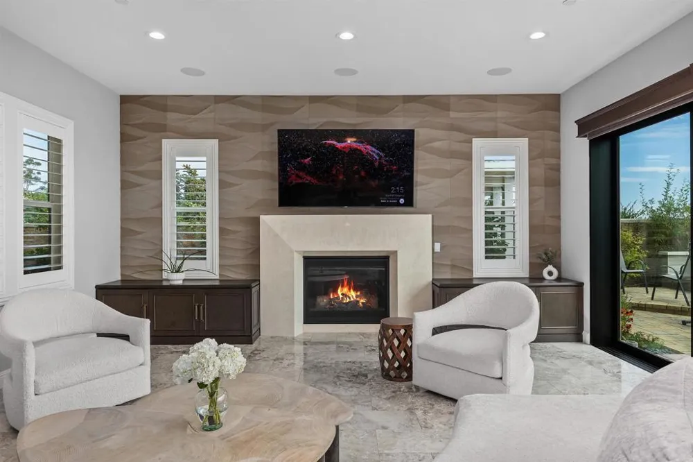 4721 BORDEN COURT Carlsbad, CA 92010
