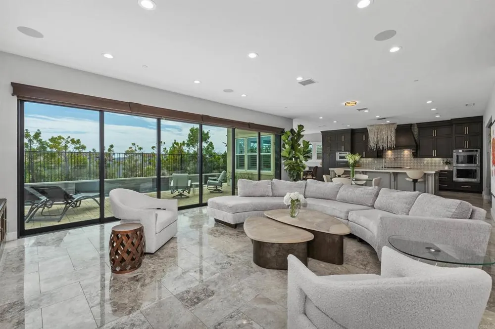 4721 BORDEN COURT Carlsbad, CA 92010