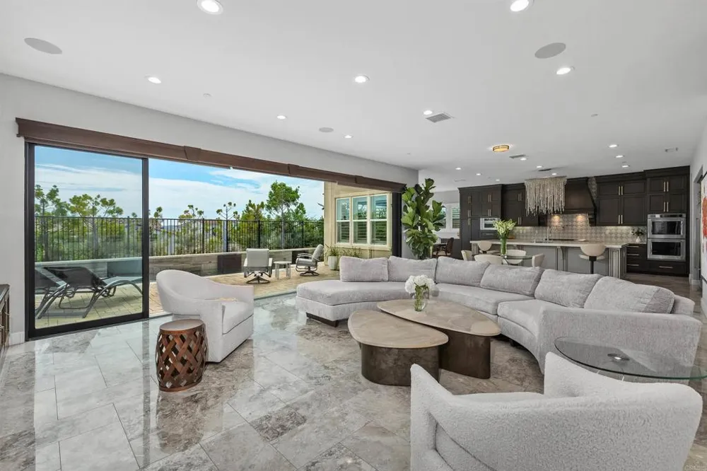4721 BORDEN COURT Carlsbad, CA 92010