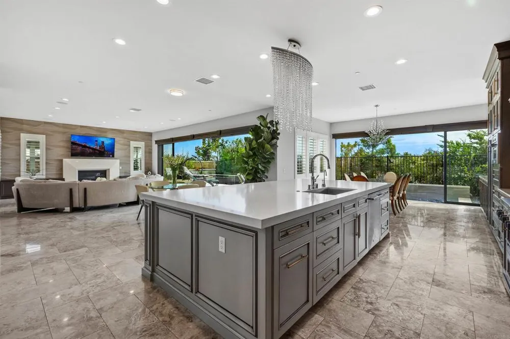 4721 BORDEN COURT Carlsbad, CA 92010