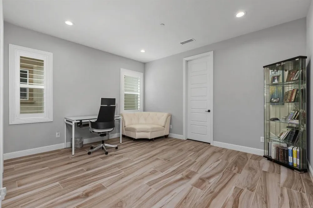 4721 BORDEN COURT Carlsbad, CA 92010