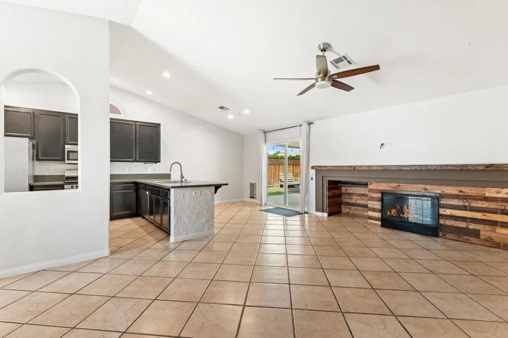 80676 Willow Lane Indio, CA 92201